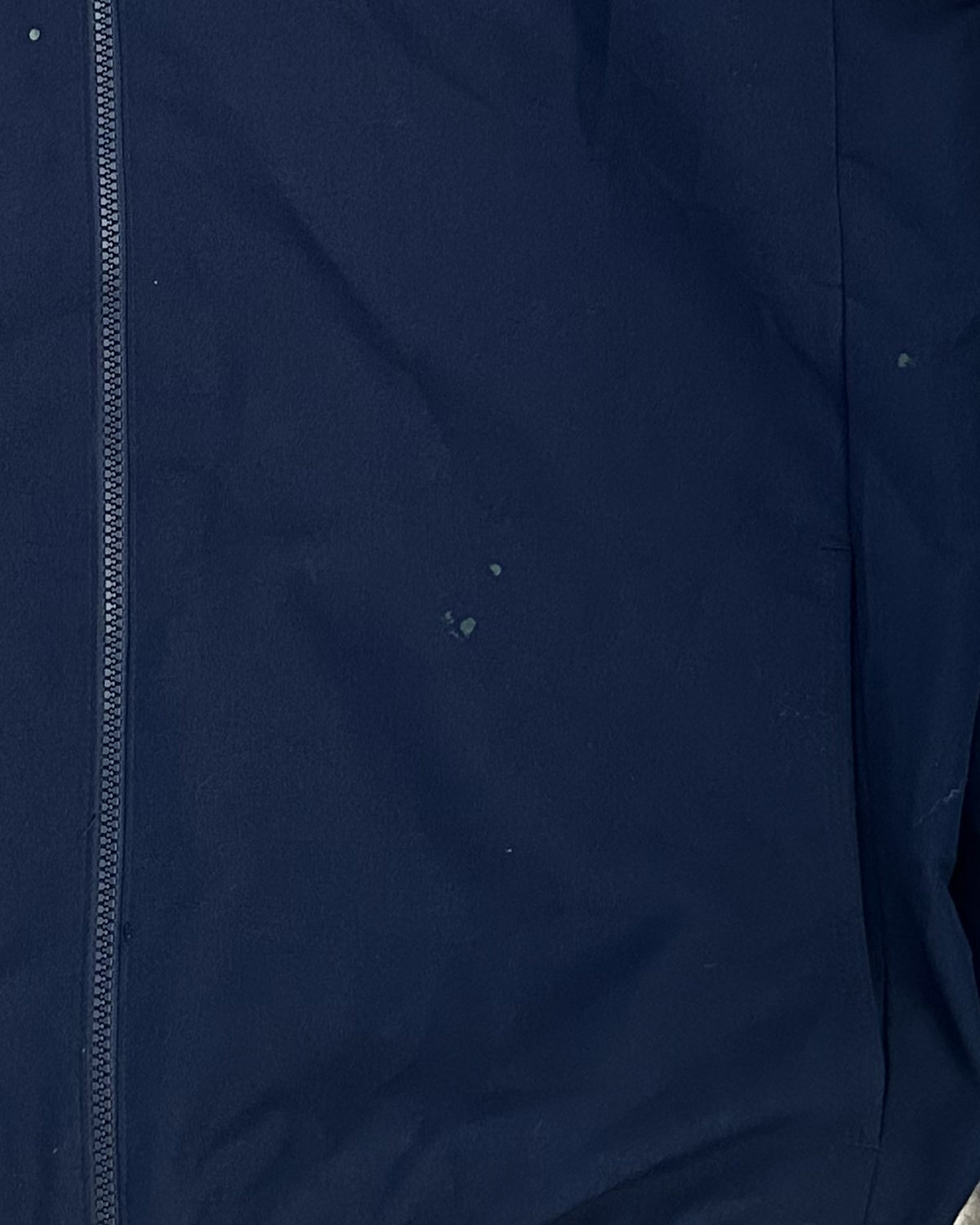 Adidas Climalite Track Jacket — dettaglio vero: i pallini di colore sul davanti