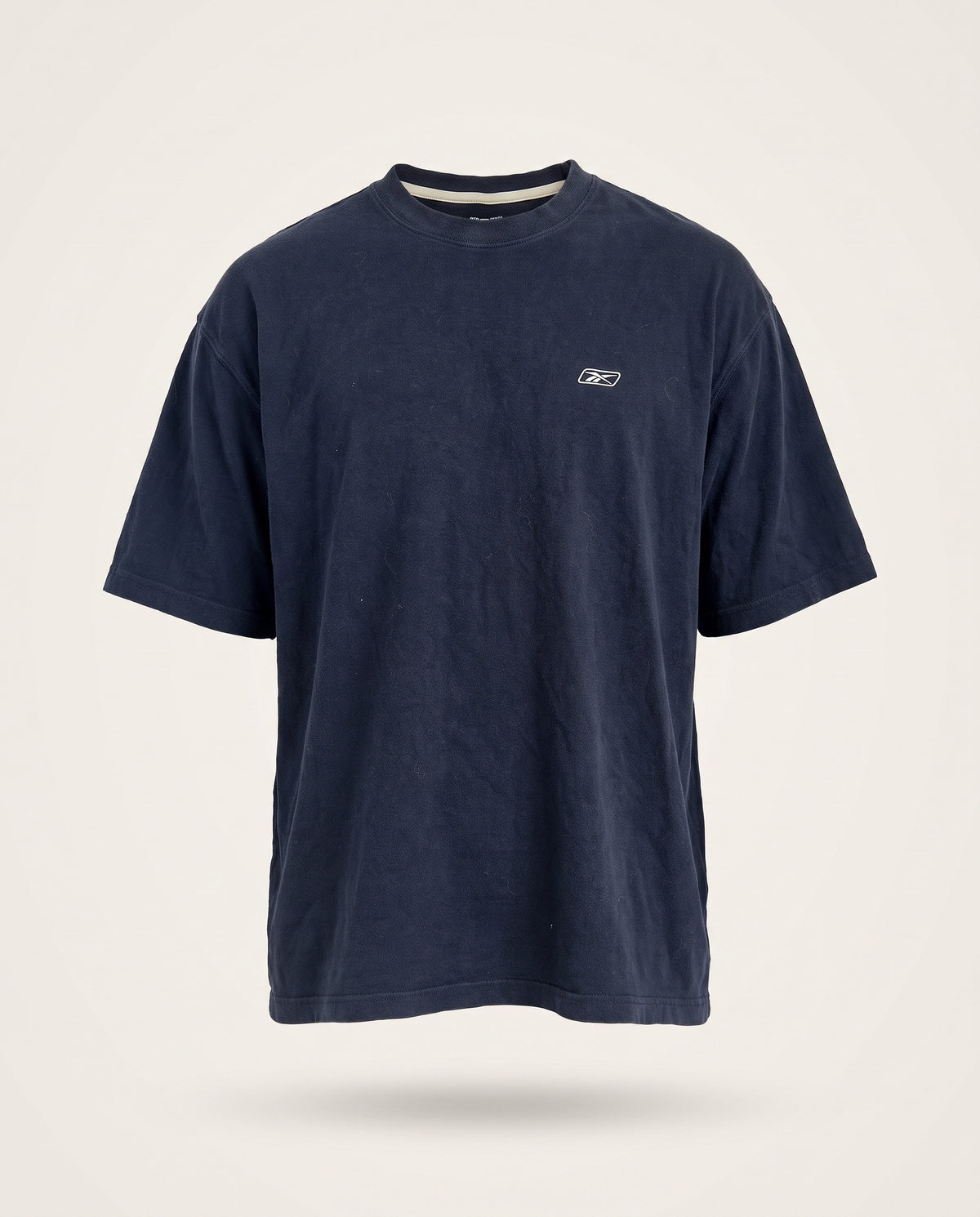 Reebok Rbk Tee — ricostruzione: in volume, fronte