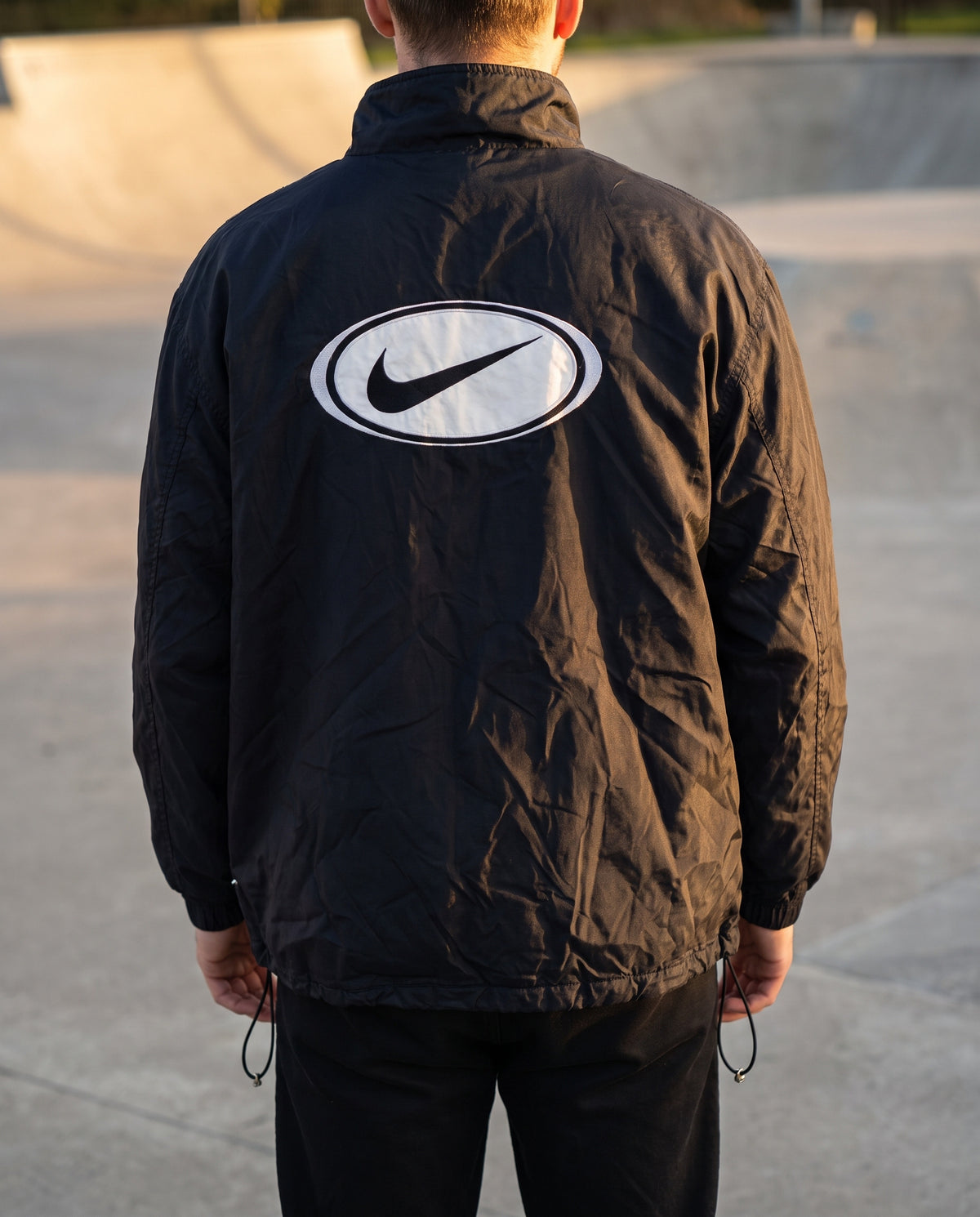 Nike 90s Devil Camp Nylon Jacket — ricostruzione: indossato