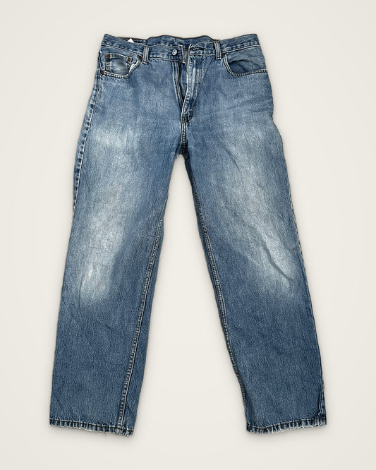 Levi's Jeans — il capo vero, fronte