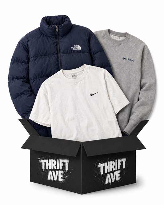 OUTDOOR BOX — la box aperta con i capi