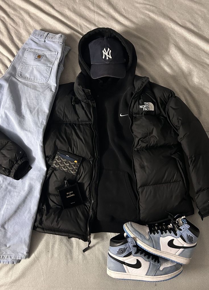OUTFIT VINTAGE · MYSTERY BOX 3 PEZZI